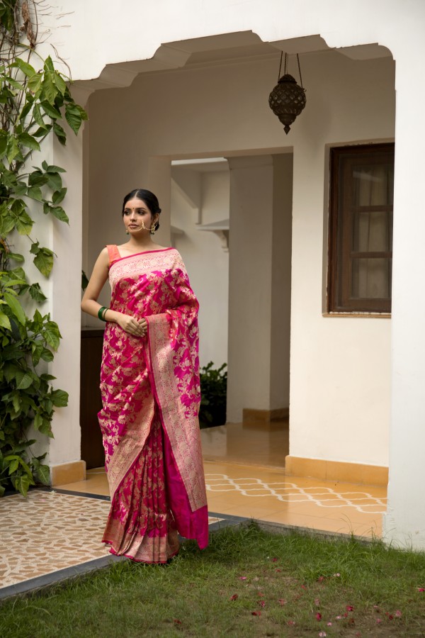 Handwoven Pink colour banarasi Silk saree 