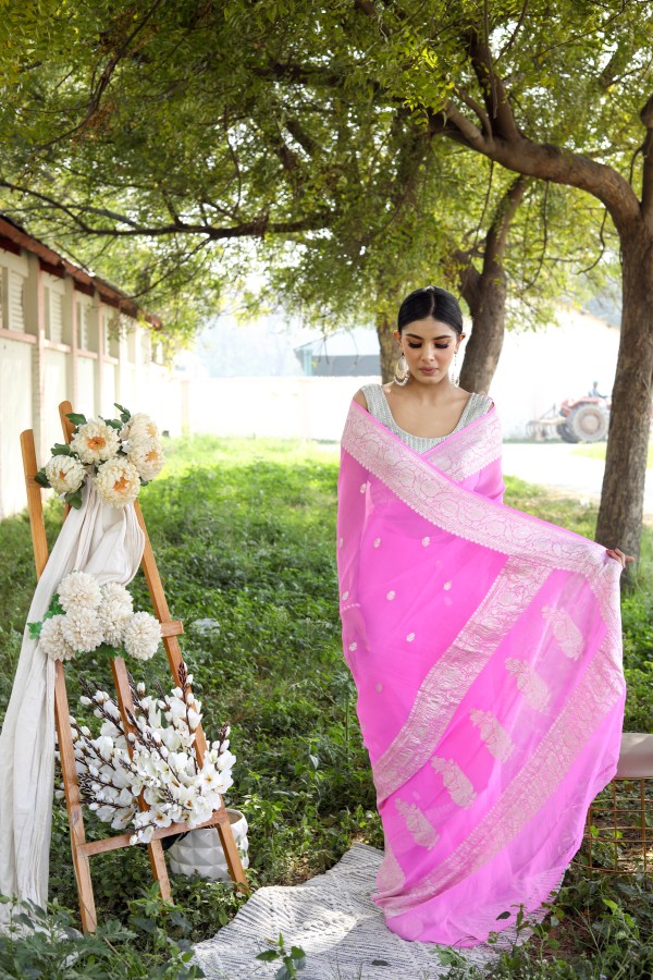 Handwoven pink colour banarasi Georgette saree 